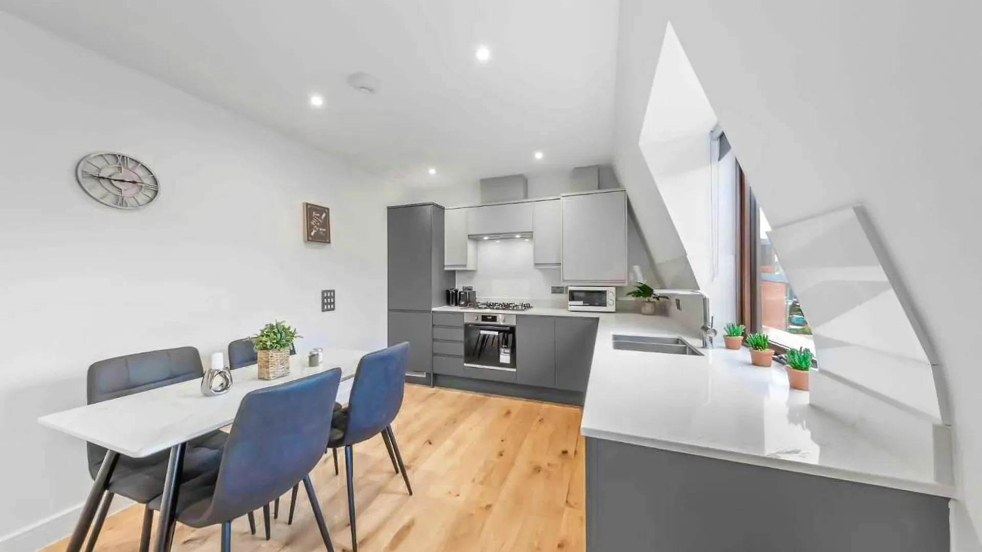 Appartamento Serviced Apt In Central London Lr3 0*,